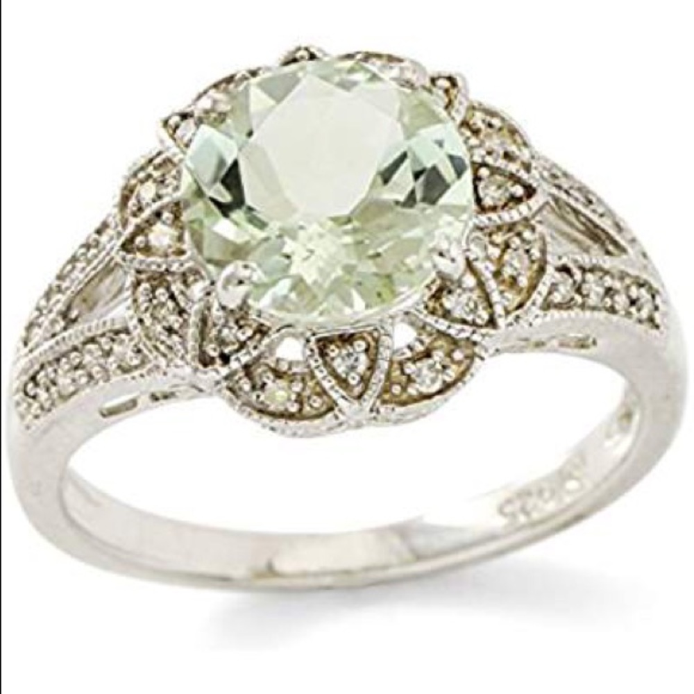 Glamouresq Sterling Silver Green Quartz Ring